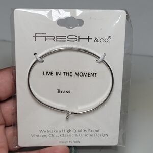 Fresh & Co Silver Hook Inspirational Engraving Bracelet " Live The Moment"